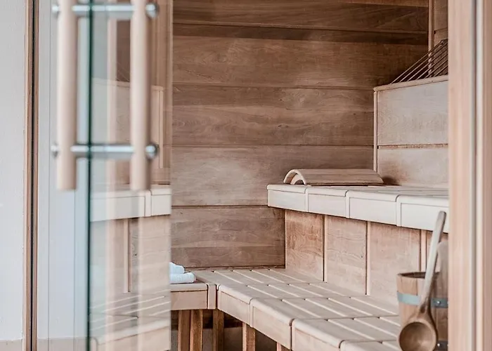 מלון Josl Mountain Lounging - Adults Only!