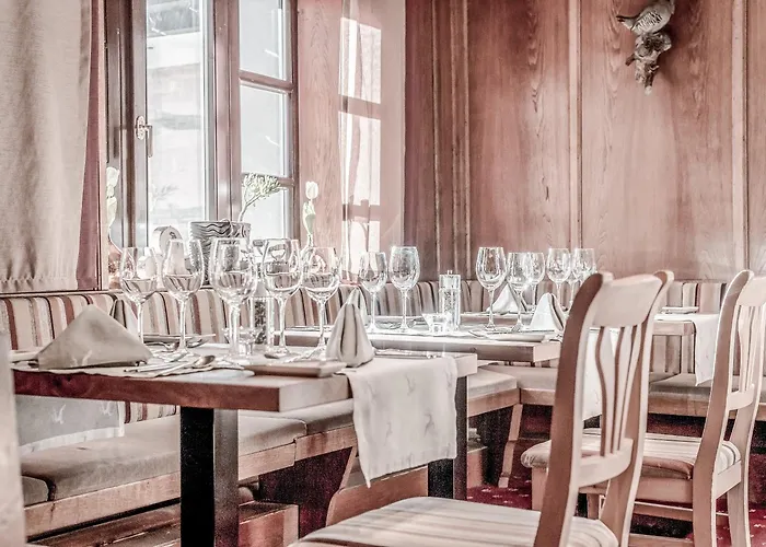 Josl Mountain Lounging - Adults Only! מלון 4*