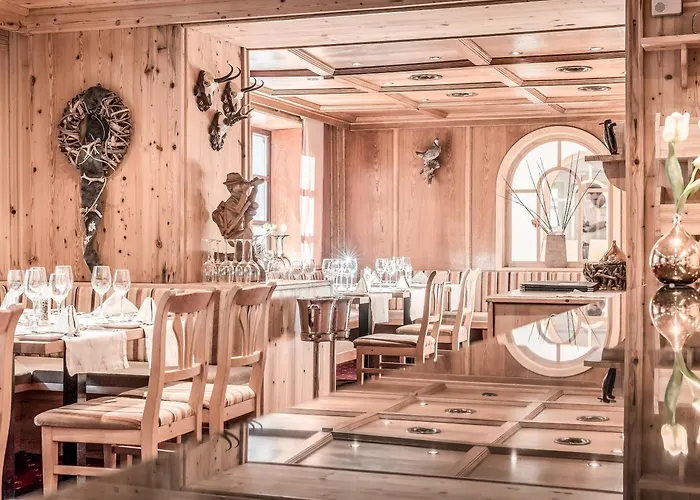 Josl Mountain Lounging - Adults Only! מלון אוברגורגל