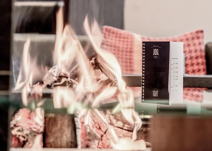 Josl Mountain Lounging - Adults Only! מלון 4*