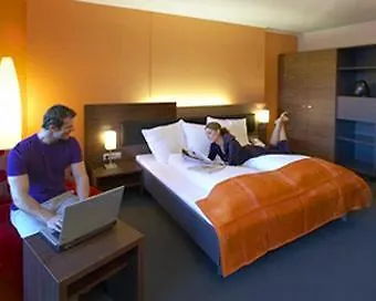 Josl Mountain Lounging - Adults Only! מלון אוברגורגל