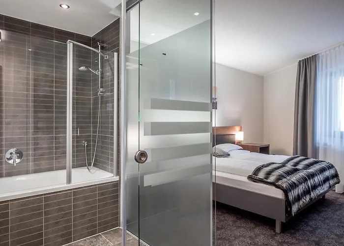 מלון Josl Mountain Lounging - Adults Only!