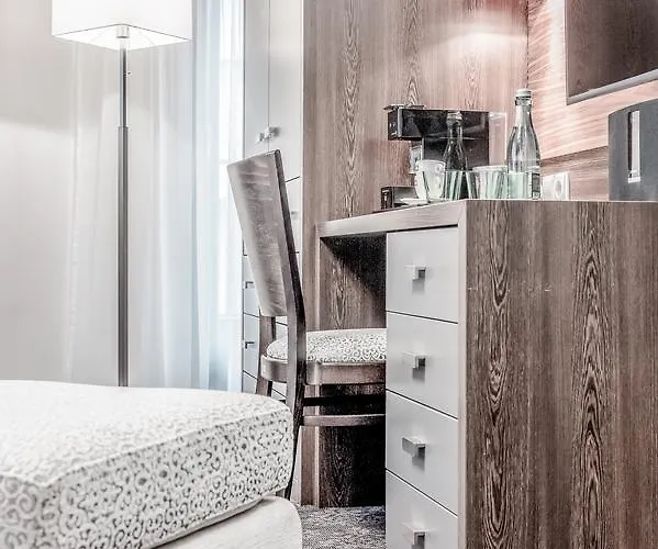 Josl Mountain Lounging - Adults Only! מלון 4*