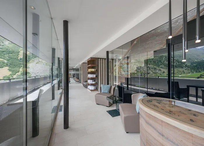 Josl Mountain Lounging - Adults Only! מלון 4*