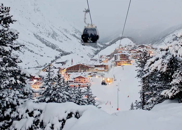 מלון Josl Mountain Lounging - Adults Only! 4*