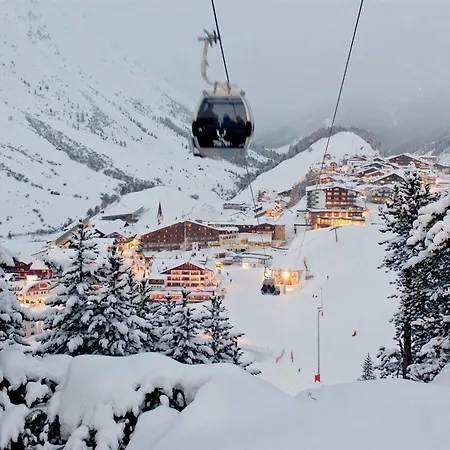 فندق Josl Mountain Lounging - Adults Only! 4*